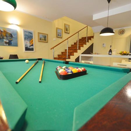 Apartment Delux Rovigno Esterno foto