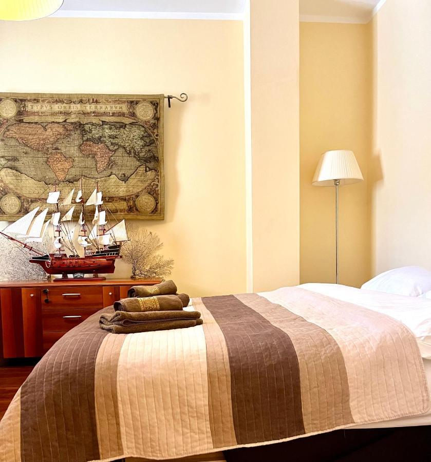 Apartment Delux Rovigno Esterno foto
