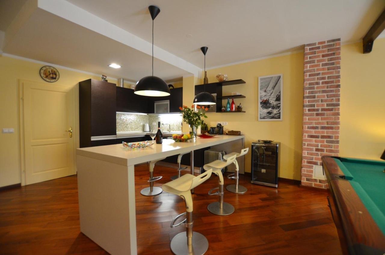 Apartment Delux Rovigno Esterno foto