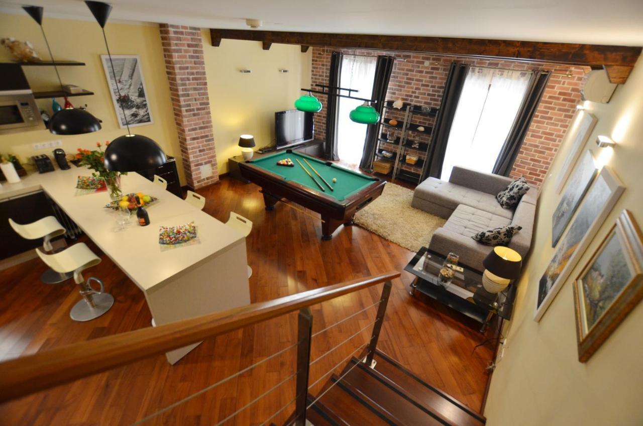 Apartment Delux Rovigno Esterno foto