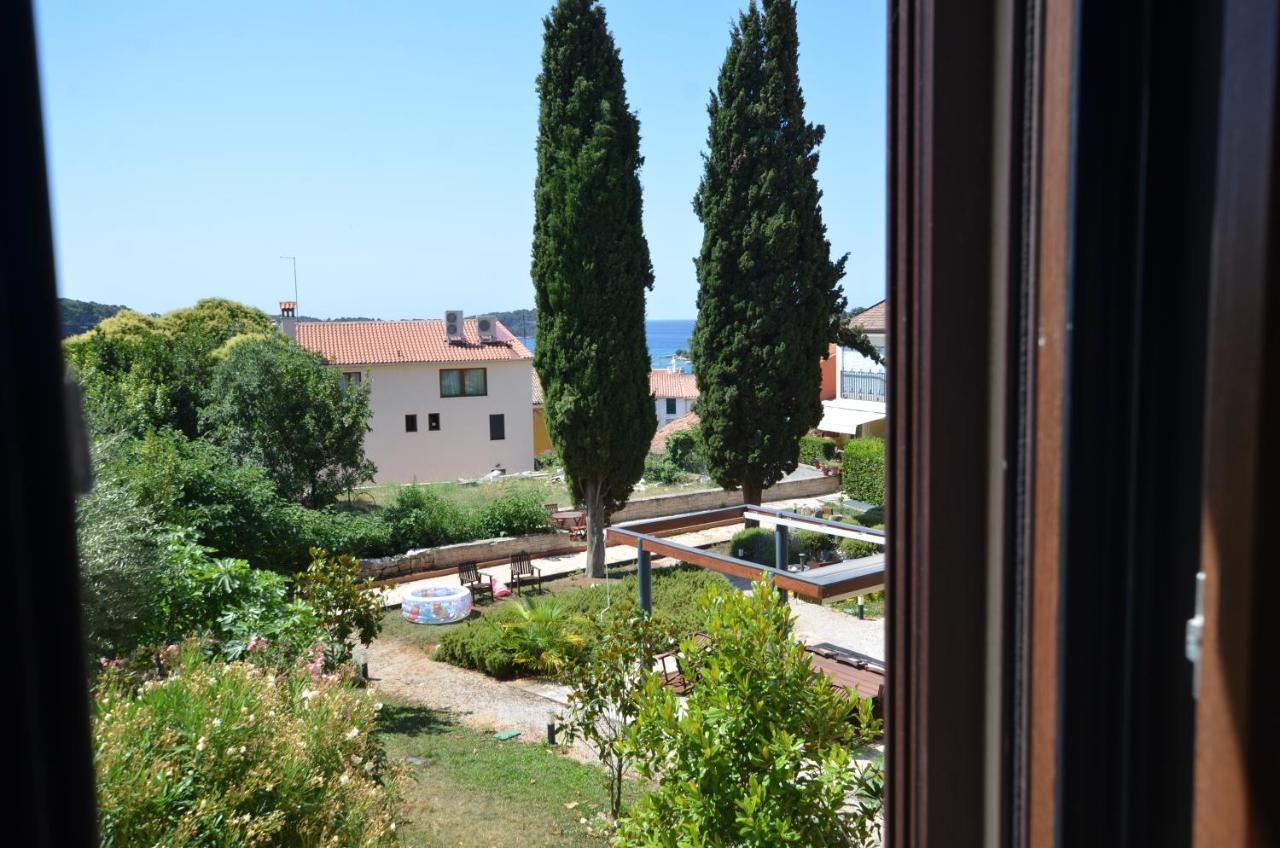 Apartment Delux Rovigno Esterno foto